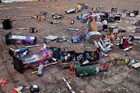 В период новогодних праздников петербуржцы оставили на улицах города 500 кубометров мусора